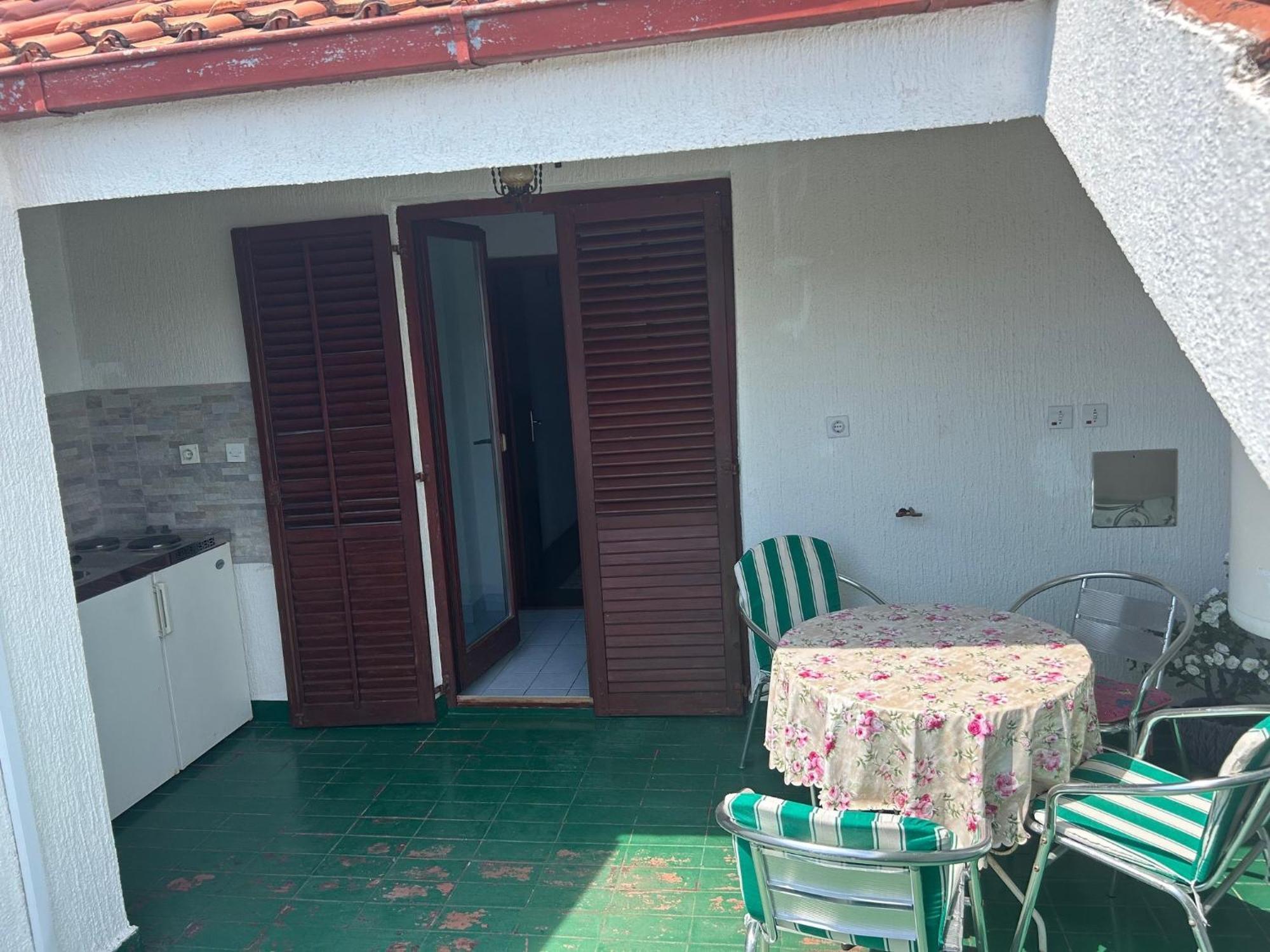 Apartments Vukovic Vrboska Exterior foto